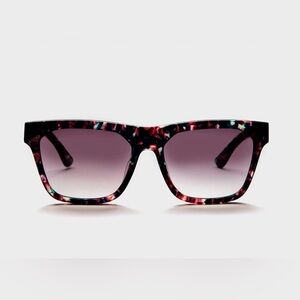 NWT Yunizon Carezz Medium Sunglasses - Multi Kaleidoscope